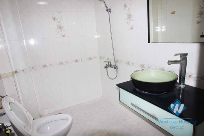 Nice studio apartment for rent in Ba Dinh area, Ha Noi